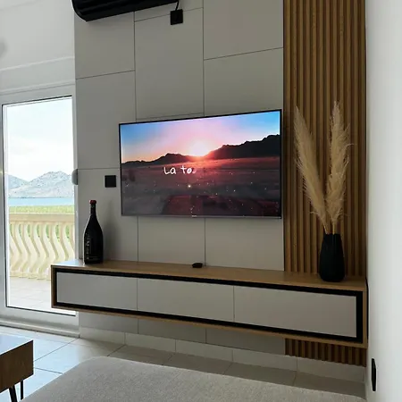 Lakeside House Дом отдыха *